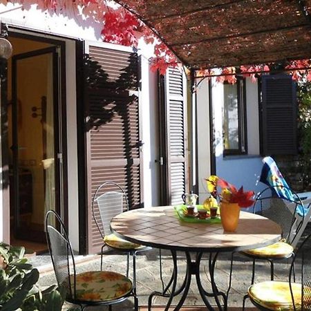 Casa Gialla Imperia Eksteriør bilde
