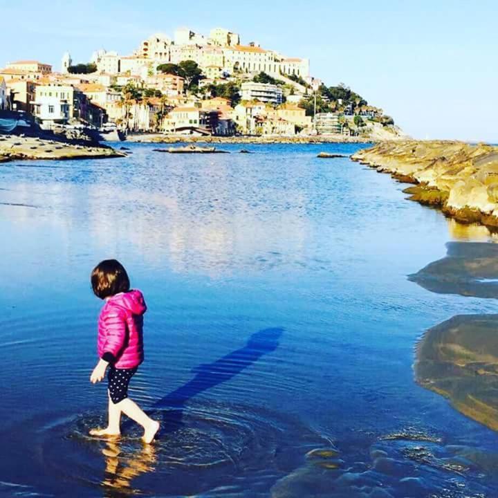 Casa Gialla Imperia Eksteriør bilde